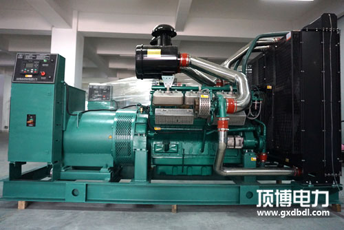 上海乾能内燃机150KW广西顶博发电机组制造QN8H163技术参数